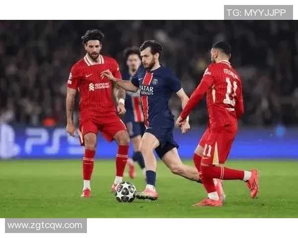 巴黎圣曼与利物浦激战在即谁能在欧冠赛场上笑到最后